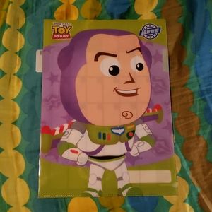 DONATED 🆓️ w/purchase! Buzz Lightyear Folder